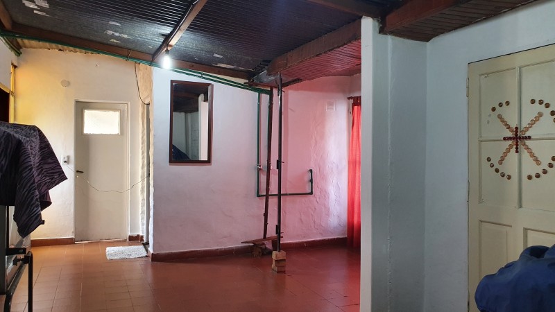 CASA CENTRICA CON DEPARTAMENTO