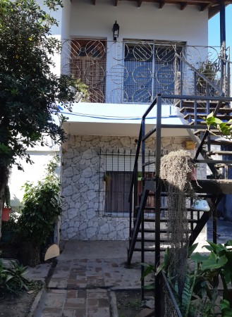 CASA DE 2 PLANTAS