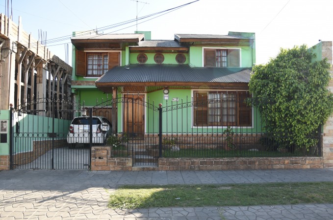 CASA GONZÁLEZ CATÁN