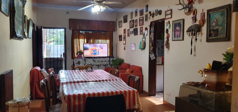 CASA EN VENTA 20 DE JUNIO