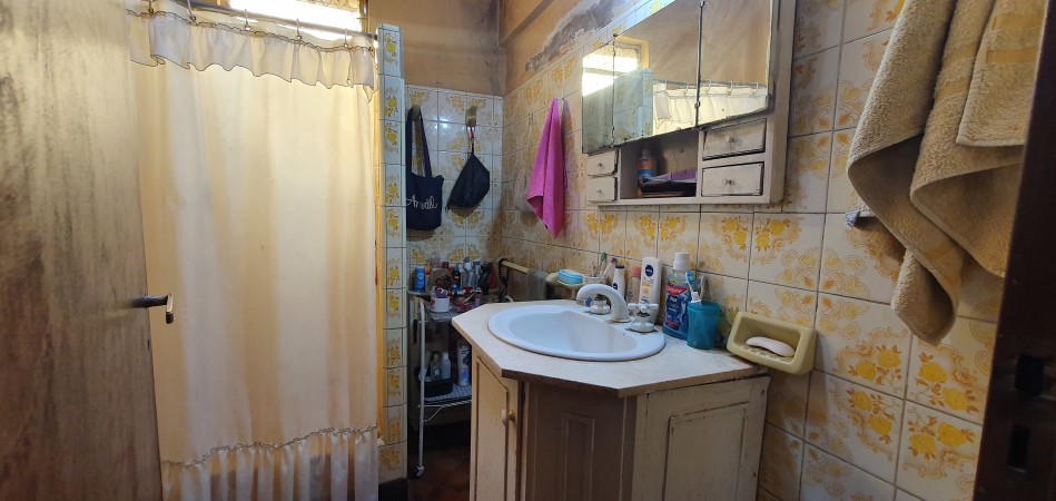 CASA EN VENTA 20 DE JUNIO