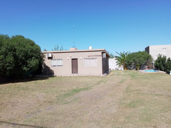 CASA DEL TIPO QUINTA CON EXTENSO PARQUE