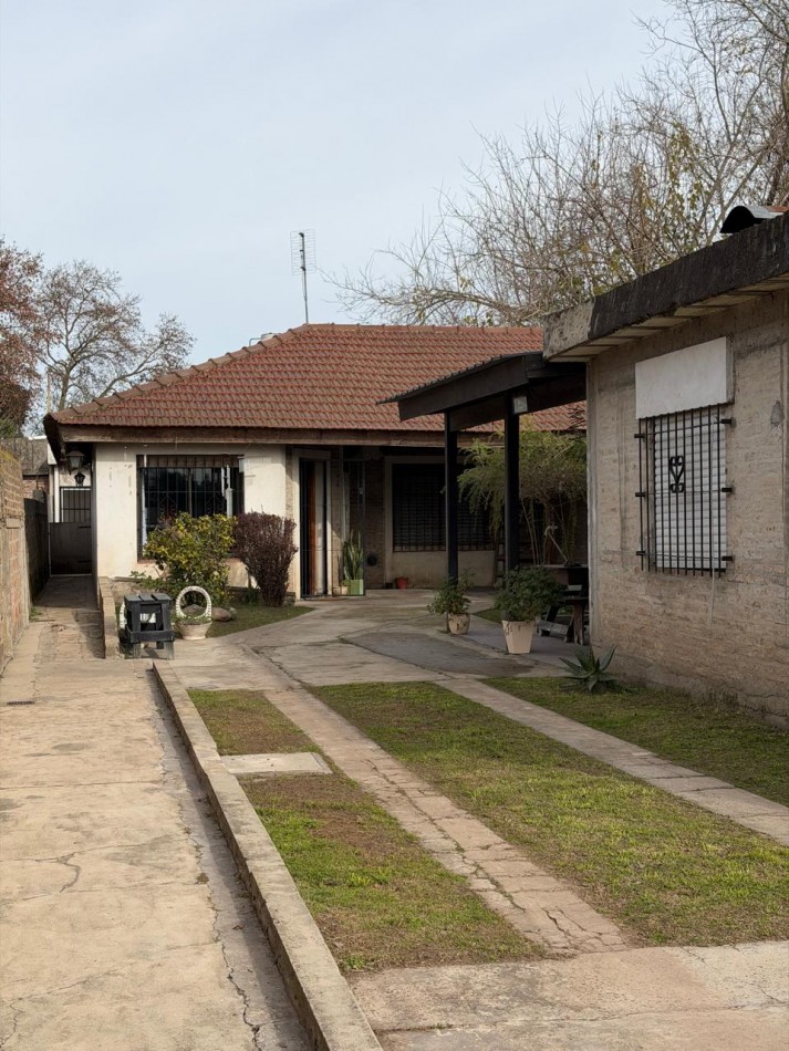 CHALET, GARAGE y DEPARTAMENTO sobre un LOTE de 375m² en PONTEVEDRA CENTRO
