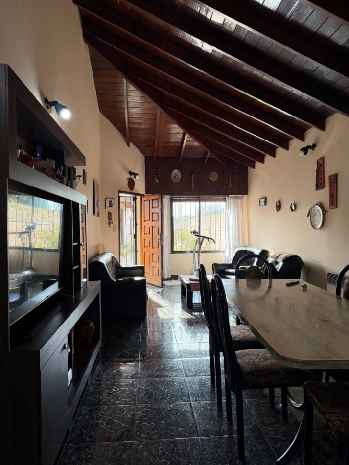 CHALET, GARAGE y DEPARTAMENTO sobre un LOTE de 375m² en PONTEVEDRA CENTRO