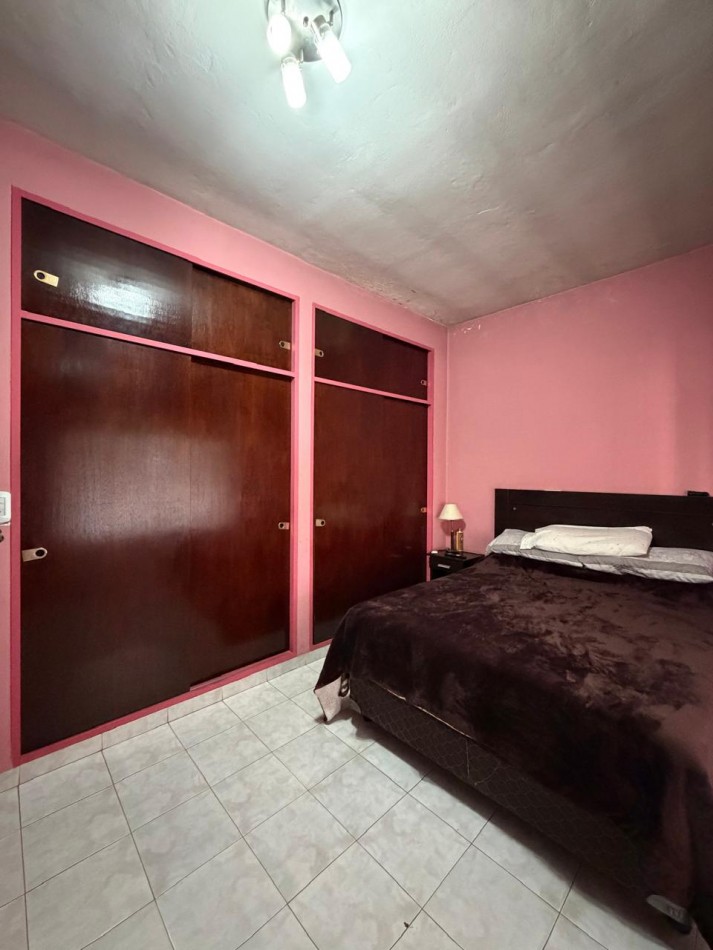 CHALET, GARAGE y DEPARTAMENTO sobre un LOTE de 375m² en PONTEVEDRA CENTRO
