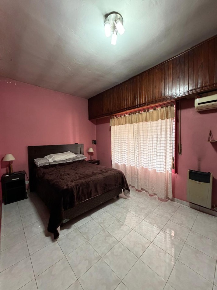 CHALET, GARAGE y DEPARTAMENTO sobre un LOTE de 375m² en PONTEVEDRA CENTRO