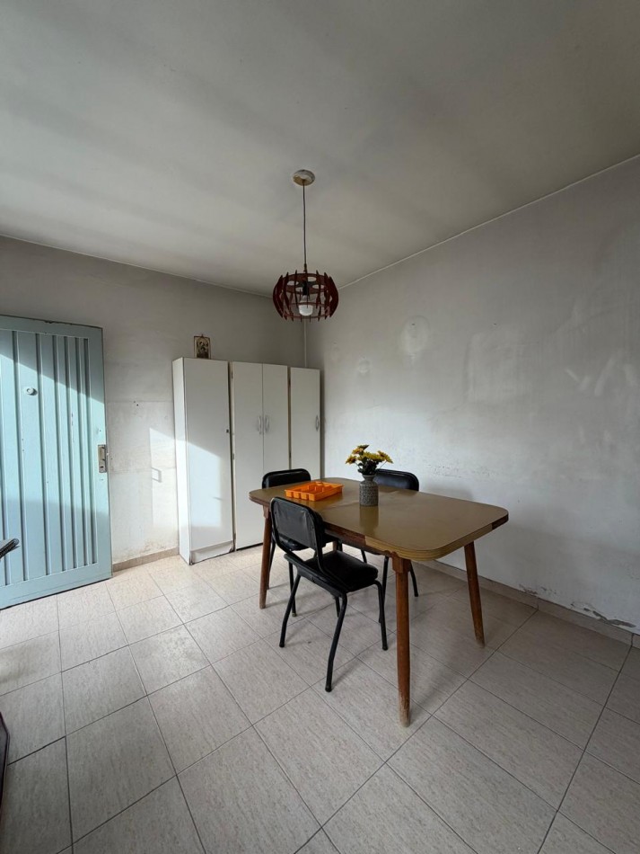 CHALET, GARAGE y DEPARTAMENTO sobre un LOTE de 375m² en PONTEVEDRA CENTRO