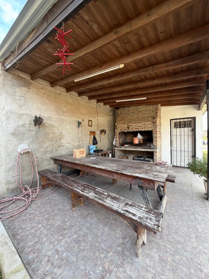 CHALET, GARAGE y DEPARTAMENTO sobre un LOTE de 375m² en PONTEVEDRA CENTRO