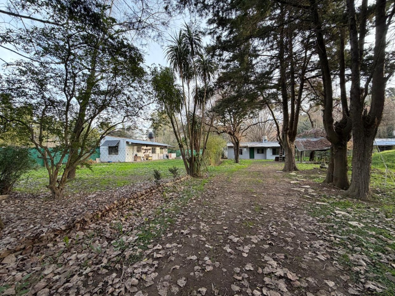 DOS VIVIENDAS INDEPENDIENTES SOBRE UN AMPLIO LOTE DE 958 M² EN 20 DE JUNIO