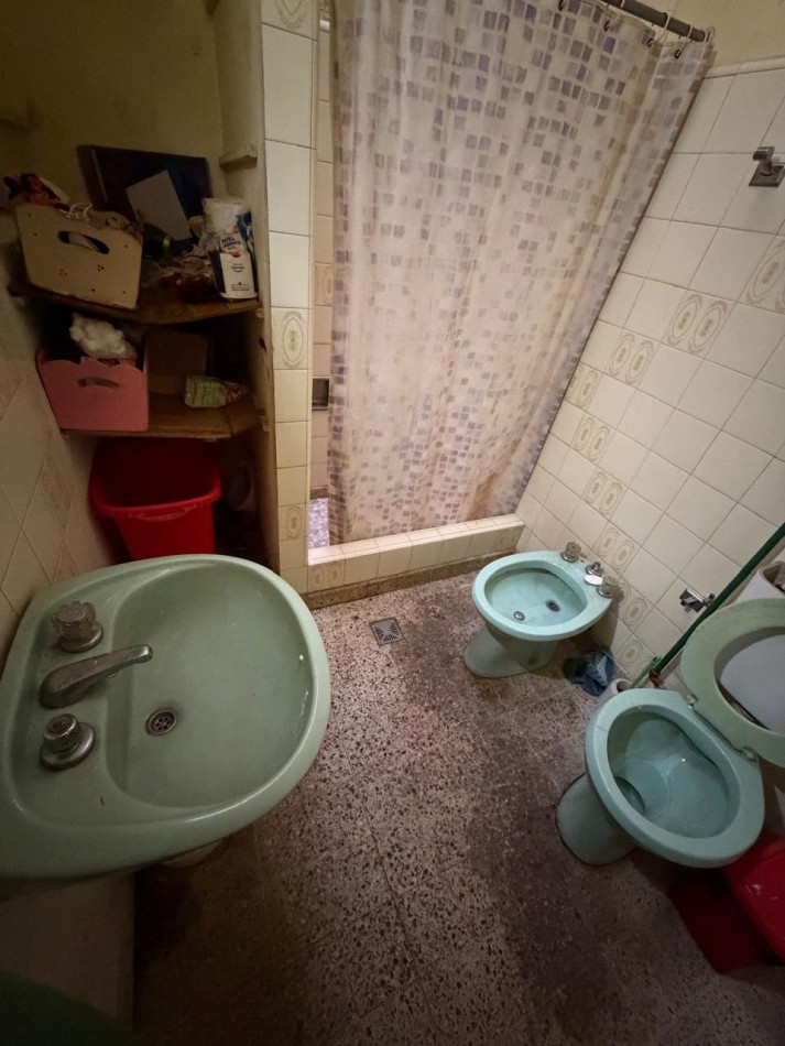 VIVIENDA A REFACCIONAR SOBRE Av. OTERO 