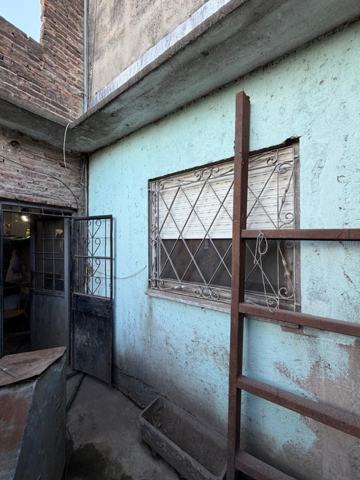 VIVIENDA A REFACCIONAR SOBRE Av. OTERO 