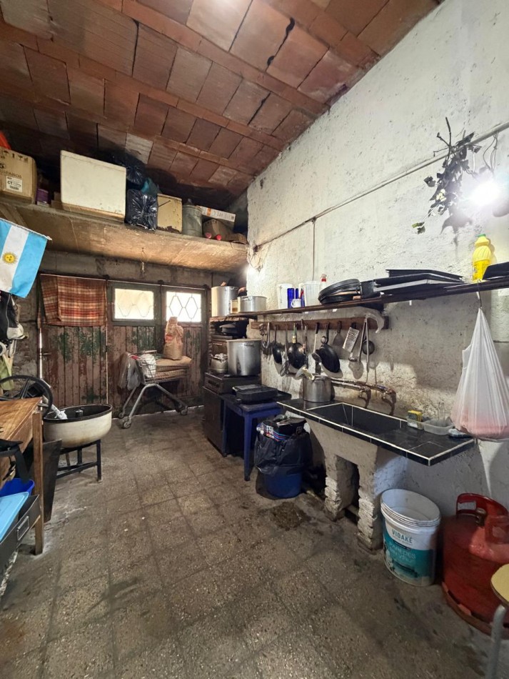 VIVIENDA A REFACCIONAR SOBRE Av. OTERO 