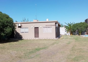 CASA DEL TIPO QUINTA CON EXTENSO PARQUE